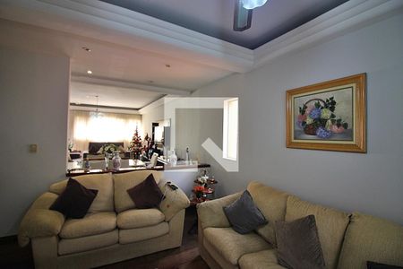 Casa à venda com 260m², 2 quartos e 2 vagasSala 2