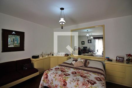 Casa à venda com 260m², 2 quartos e 2 vagasSuíte 2