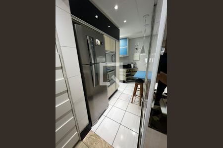 Apartamento à venda com 82m², 2 quartos e 2 vagasCozinha