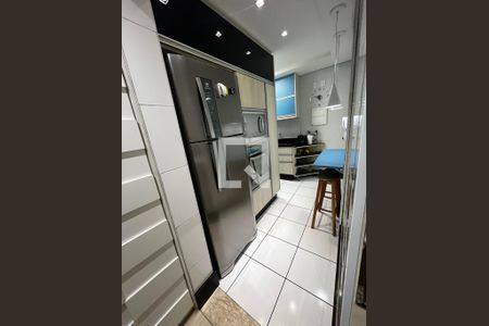 Apartamento à venda com 82m², 2 quartos e 2 vagasCozinha
