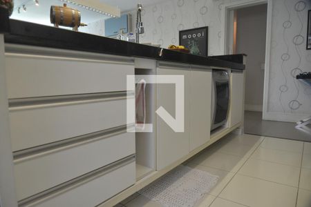 Apartamento à venda com 94m², 2 quartos e 2 vagasCozinha 