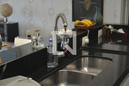 Apartamento à venda com 94m², 2 quartos e 2 vagasCozinha 