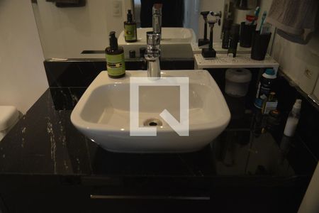 Apartamento à venda com 94m², 2 quartos e 2 vagasBanheiro