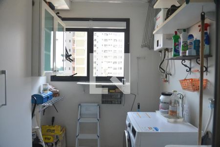 Apartamento à venda com 94m², 2 quartos e 2 vagasÁrea de serviço 