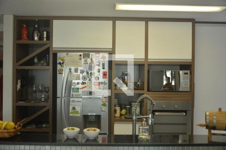 Apartamento à venda com 94m², 2 quartos e 2 vagasCozinha