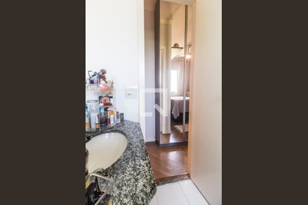 Apartamento à venda com 73m², 2 quartos e 1 vaga Apartamento à venda com 73m², 2 quartos e 1 vagaBanheiro da Suíte