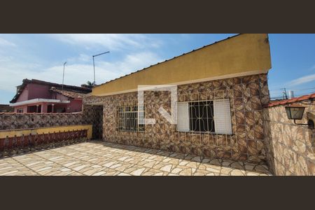 Casa para alugar com 150m², 3 quartos e 3 vagas Casa para alugar com 150m², 3 quartos e 3 vagasJanelas da Frente