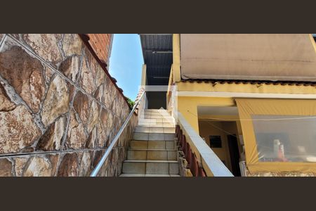 Casa para alugar com 150m², 3 quartos e 3 vagas Casa para alugar com 150m², 3 quartos e 3 vagasEscada Para Área Gourmet