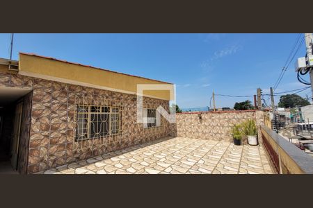 Casa para alugar com 150m², 3 quartos e 3 vagas Casa para alugar com 150m², 3 quartos e 3 vagasÁrea Comum Laje Garagem