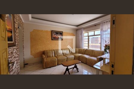 Sala de casa para alugar com 3 quartos, 150m² em Vila Ferreira, Itaquaquecetuba