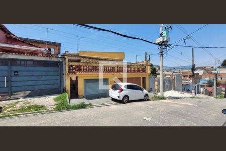 Casa para alugar com 150m², 3 quartos e 3 vagas Casa para alugar com 150m², 3 quartos e 3 vagasFachada da Casa