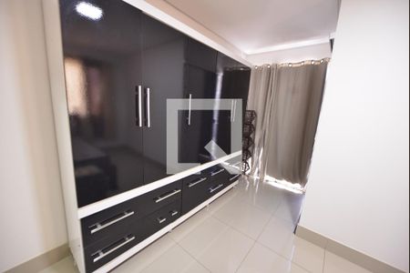 Apartamento para alugar com 55m², 2 quartos e 2 vagas Apartamento para alugar com 55m², 2 quartos e 2 vagasQuarto 2