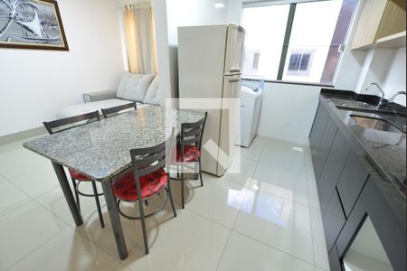 Apartamento para alugar com 55m², 2 quartos e 2 vagas Apartamento para alugar com 55m², 2 quartos e 2 vagasCozinha