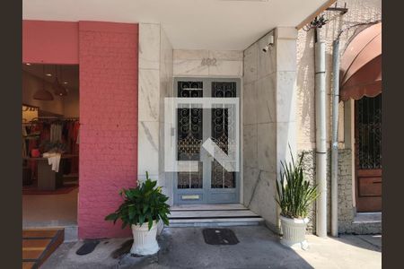 Apartamento para alugar com 80m², 2 quartos e sem vagaFachada e portaria