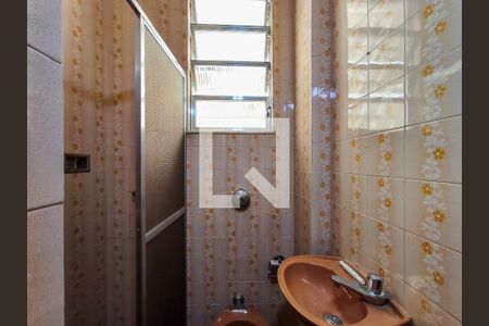 Apartamento para alugar com 80m², 2 quartos e sem vagaBanheiro de serviço