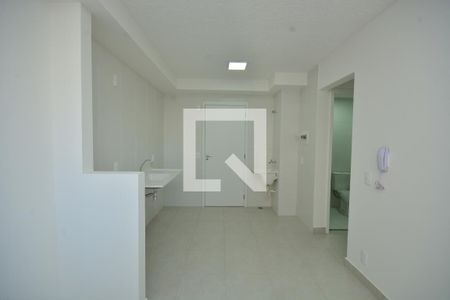 Sala/Cozinha de apartamento à venda com 2 quartos, 32m² em Socorro, São Paulo