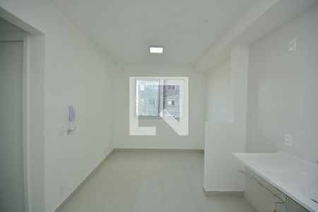 Sala/Cozinha de apartamento à venda com 2 quartos, 32m² em Socorro, São Paulo