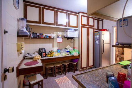 Apartamento à venda com 132m², 3 quartos e sem vagaCozinha