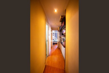 Apartamento à venda com 132m², 3 quartos e sem vagaCorredor