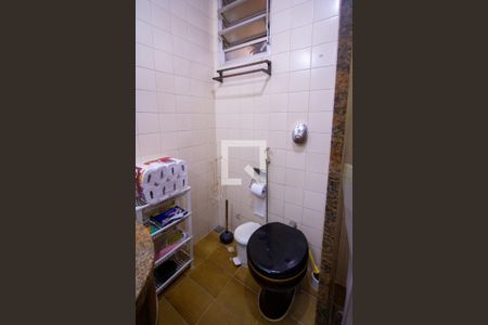 Apartamento à venda com 132m², 3 quartos e sem vagaBanheiro da Suíte