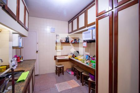 Apartamento à venda com 132m², 3 quartos e sem vagaCozinha