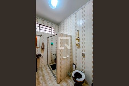 Casa à venda com 360m², 3 quartos e 8 vagasBanheiro 2