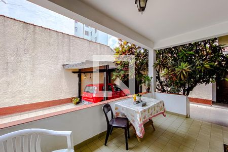 Casa à venda com 360m², 3 quartos e 8 vagasÁrea externa