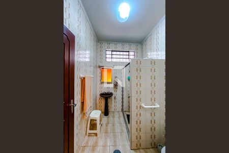 Casa à venda com 360m², 3 quartos e 8 vagasBanheiro 2