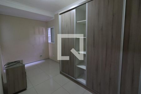 Quarto 1 de casa para alugar com 2 quartos, 50m² em Helena Maria, Osasco