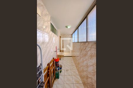 Apartamento à venda com 72m², 2 quartos e 1 vagaÁrea de Serviço