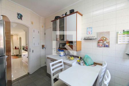 Apartamento à venda com 136m², 4 quartos e 2 vagas Apartamento à venda com 136m², 4 quartos e 2 vagasCozinha