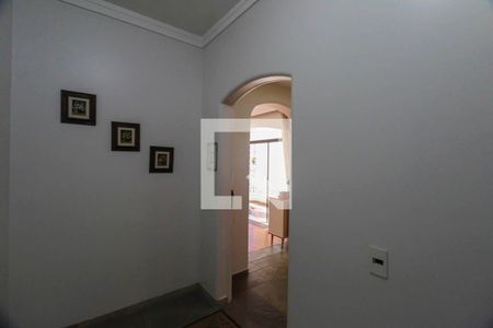 Apartamento à venda com 136m², 4 quartos e 2 vagas Apartamento à venda com 136m², 4 quartos e 2 vagasHall de entrada