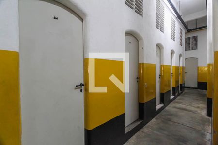 Apartamento à venda com 136m², 4 quartos e 2 vagas Apartamento à venda com 136m², 4 quartos e 2 vagasGalpão