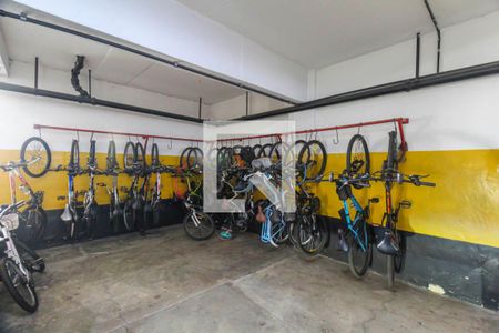 Apartamento à venda com 136m², 4 quartos e 2 vagas Apartamento à venda com 136m², 4 quartos e 2 vagasBicicletario