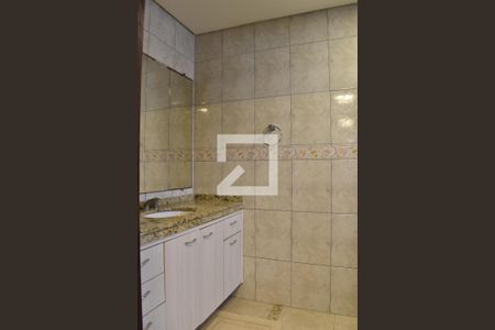 Casa para alugar com 350m², 3 quartos e 4 vagasBanheiro Suíte 1