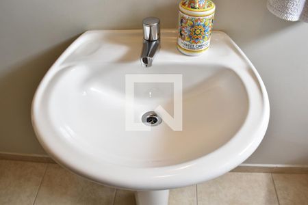 Casa para alugar com 350m², 3 quartos e 4 vagasBanheiro 4