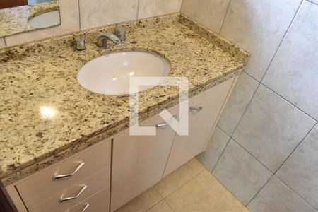 Casa para alugar com 350m², 3 quartos e 4 vagasBanheiro Suíte 3