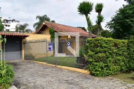 Casa para alugar com 350m², 3 quartos e 4 vagasFachada