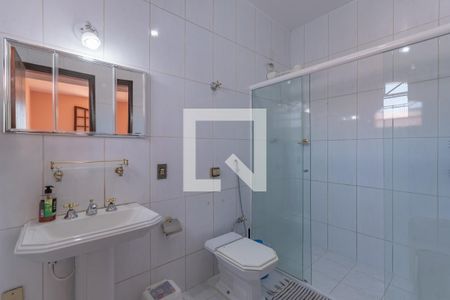 Casa à venda com 363m², 6 quartos e 4 vagasBanheiro Suíte 2