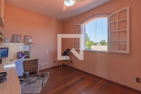 Casa à venda com 363m², 6 quartos e 4 vagasQuarto 3