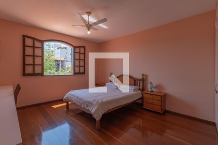 Casa à venda com 363m², 6 quartos e 4 vagasSuíte 2