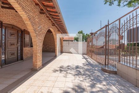 Casa à venda com 363m², 6 quartos e 4 vagasEntrada