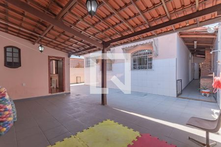 Casa à venda com 363m², 6 quartos e 4 vagasQuintal