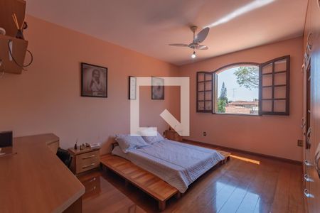 Casa à venda com 363m², 6 quartos e 4 vagasQuarto 1