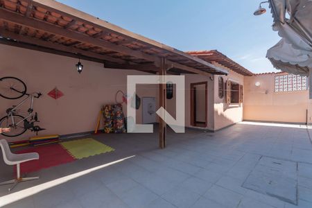 Casa à venda com 363m², 6 quartos e 4 vagasQuintal