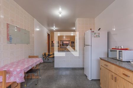 Casa à venda com 363m², 6 quartos e 4 vagasCozinha