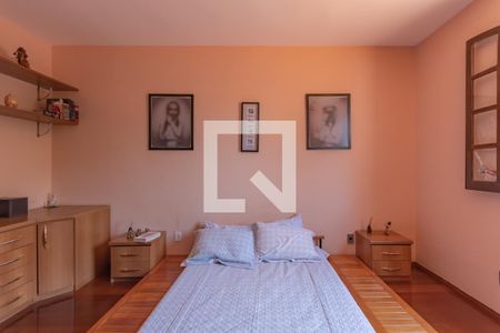 Casa à venda com 363m², 6 quartos e 4 vagasQuarto 1