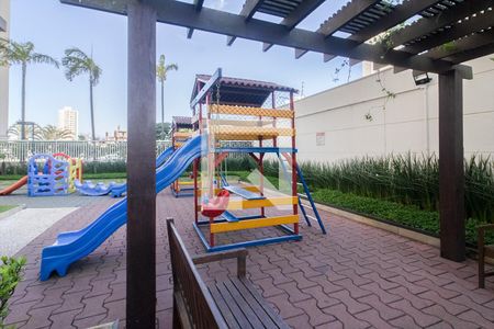 Apartamento à venda com 80m², 3 quartos e 1 vagaplay ground_4