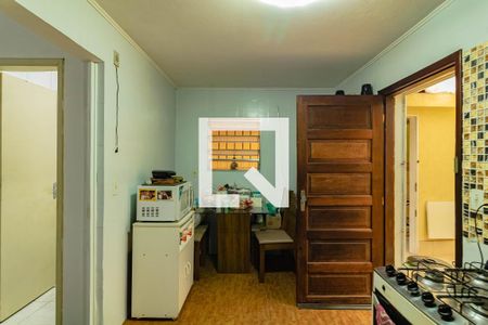 Casa à venda com 150m², 3 quartos e 2 vagasCozinha 