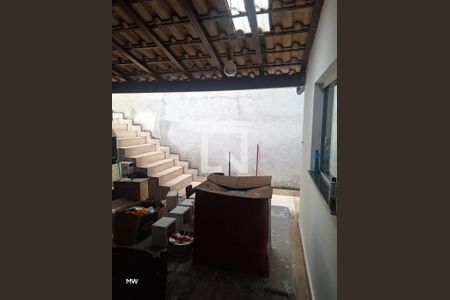 Casa à venda com 180m², 3 quartos e 2 vagas Casa à venda com 180m², 3 quartos e 2 vagasÁrea Externa